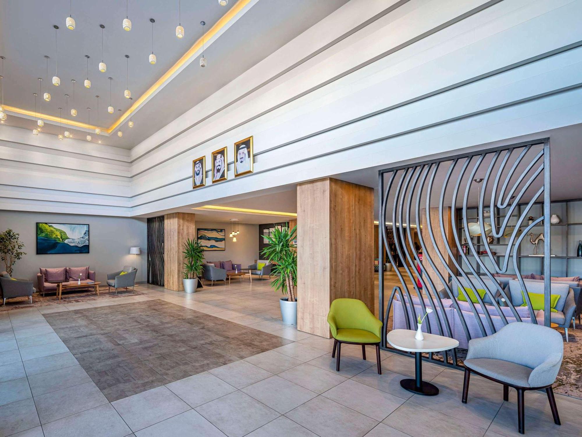 Adagio Aparthotel Jeddah Malik Road Bagian luar foto