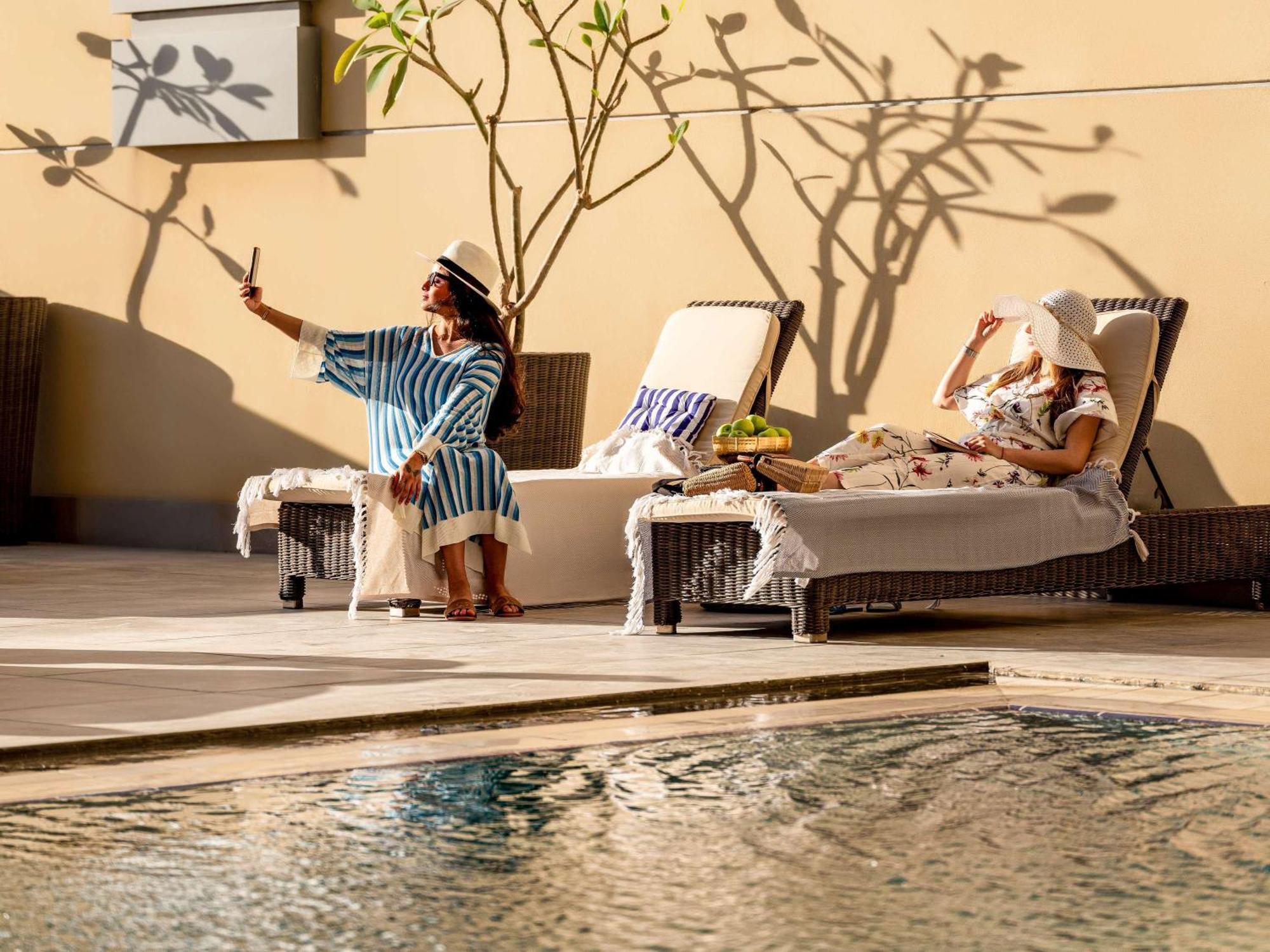 Adagio Aparthotel Jeddah Malik Road Bagian luar foto